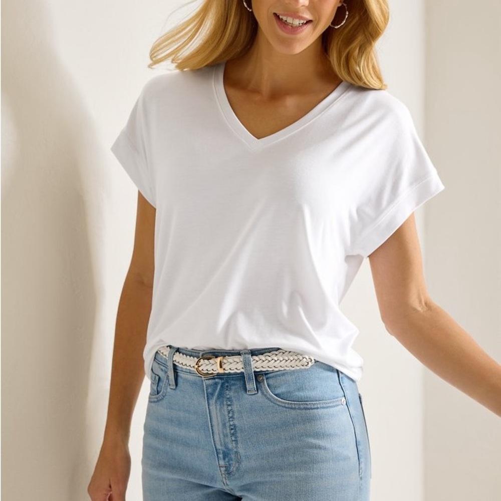 Tommy Bahama White V-Neck Short Sleeve Tee